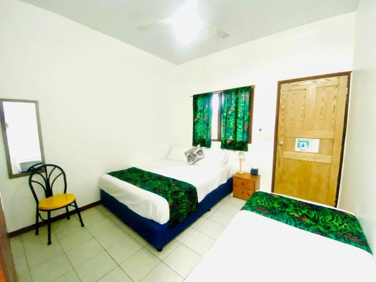Travellers Motel Vanuatu Порт Вила Екстериор снимка